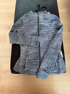 Lululemon NWT Zip up… Blue Striped Utility Jacket